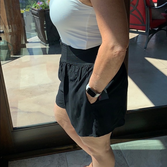 Material Girl shorts - Picture 2 of 4